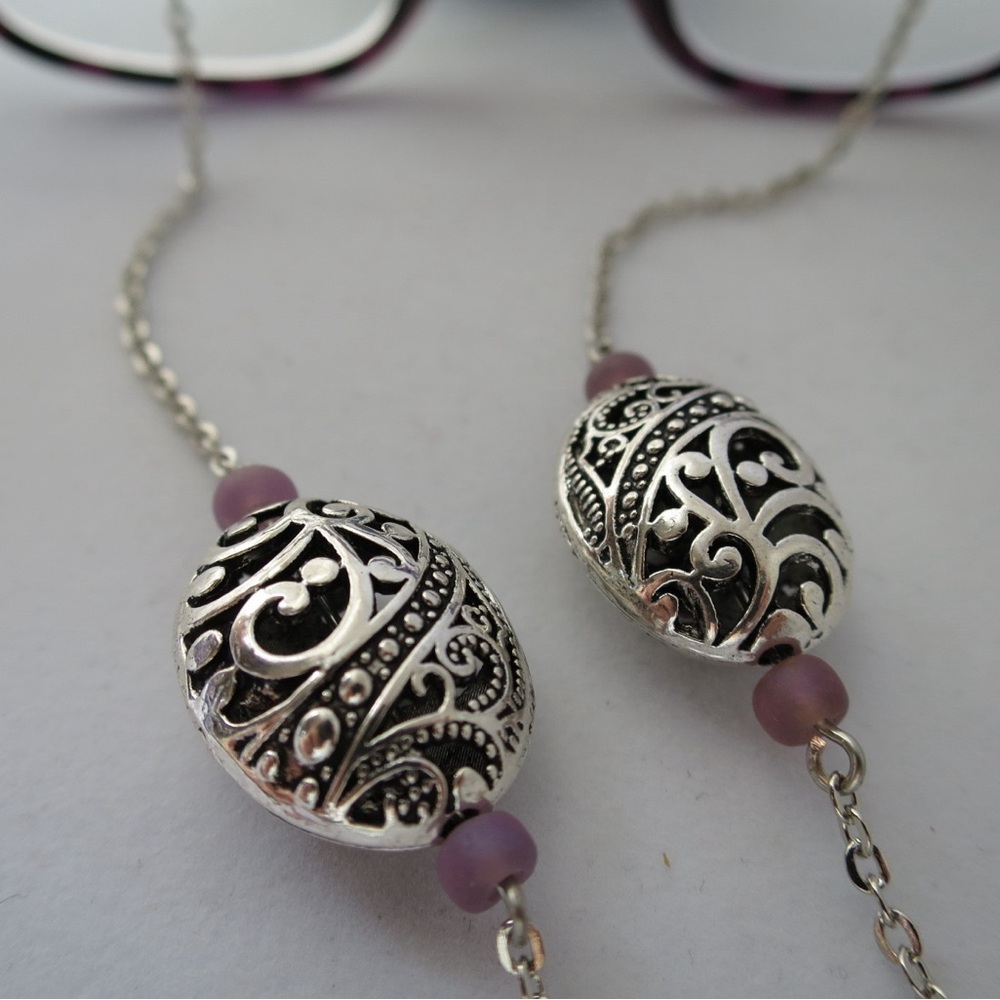 Eyeglass chain, silver chain with antiqued silver filigree. Leash for sunglasses